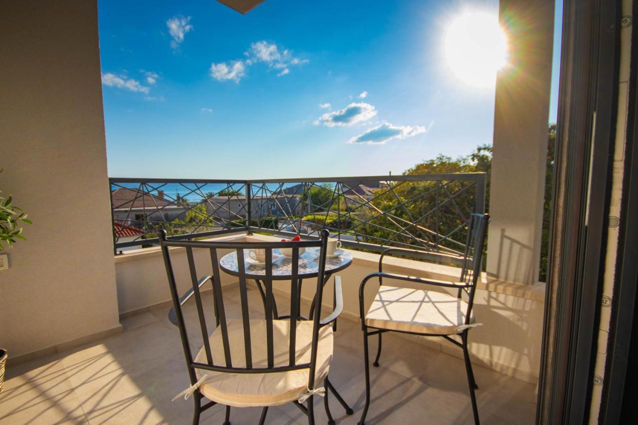 Apartmani Le-Lu Kastela Dış mekan fotoğraf