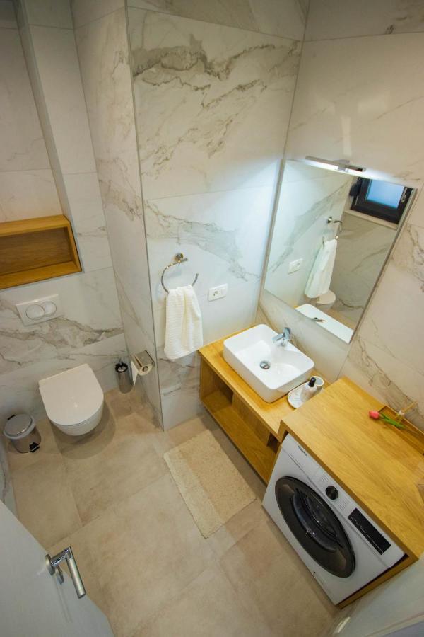 Apartmani Le-Lu Kastela Dış mekan fotoğraf