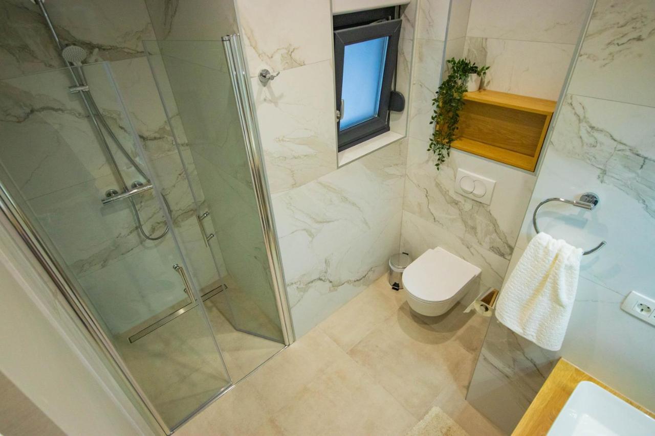 Apartmani Le-Lu Kastela Dış mekan fotoğraf