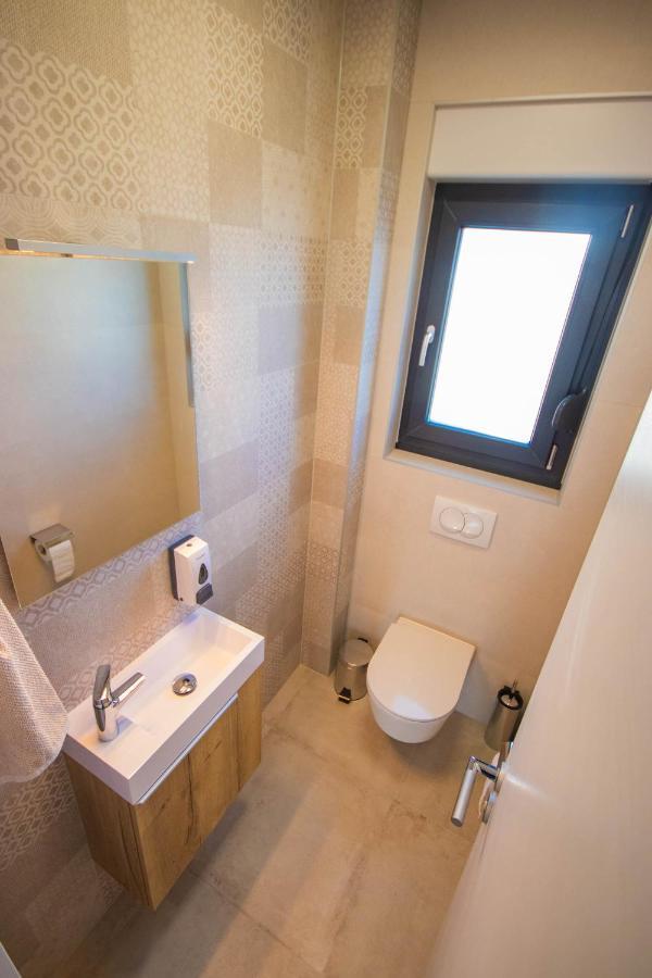Apartmani Le-Lu Kastela Dış mekan fotoğraf