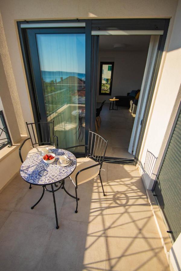 Apartmani Le-Lu Kastela Dış mekan fotoğraf