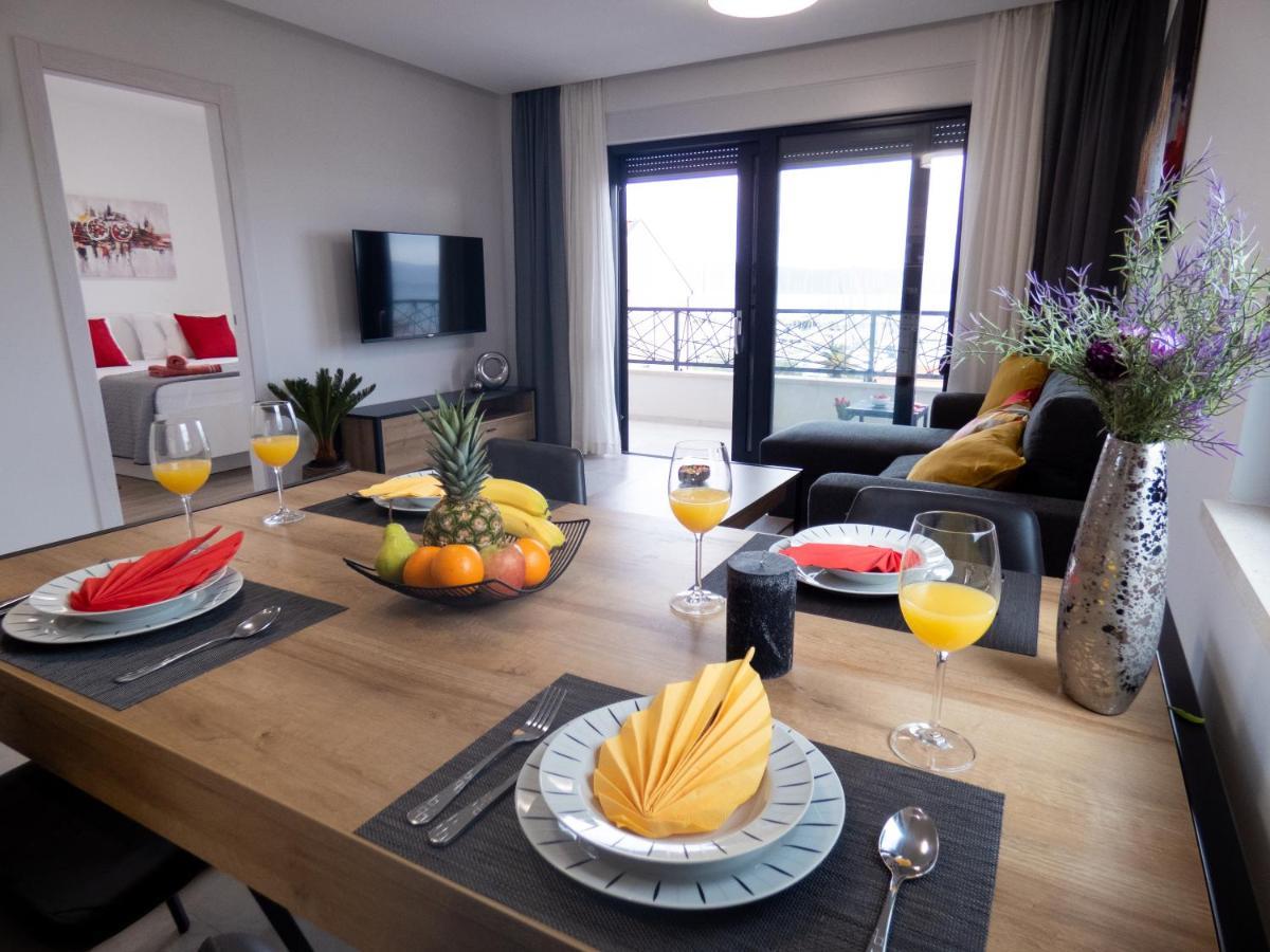 Apartmani Le-Lu Kastela Dış mekan fotoğraf