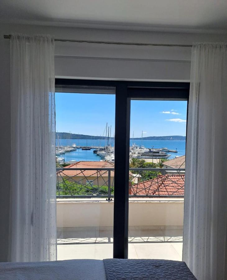Apartmani Le-Lu Kastela Dış mekan fotoğraf